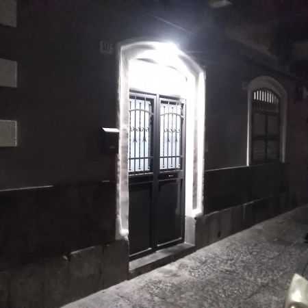 Apartamento Vittorio Emanuele House CTA Exterior foto